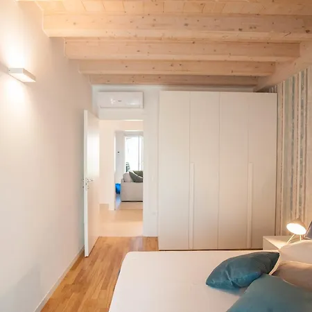 Italianflat - The Peschiera Terrace 公寓